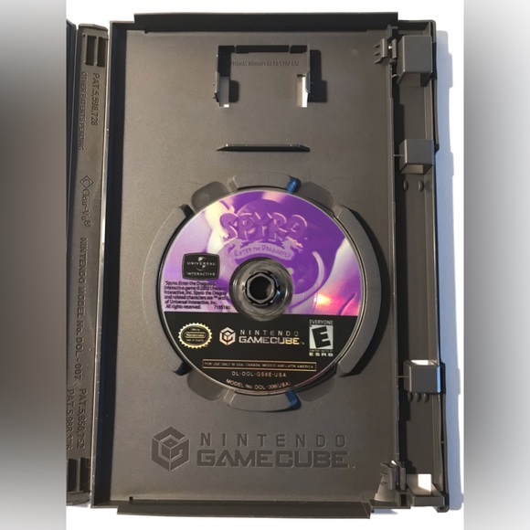 Nintendo GameCube Spyro Enter The Dragonfly - Picture 4 of 9